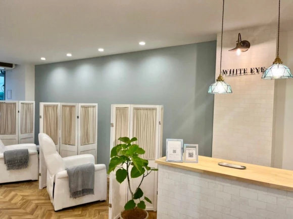 大阪府大阪府でWHITE EYE　堺東店の求人情報イメージ #586-4041｜サロビ！！（さろび）