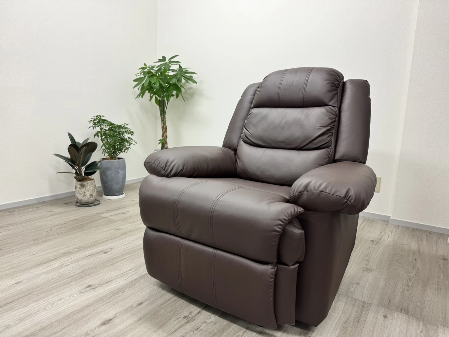 愛知県愛知県でMEN’S  LOUNGE　豊田店【メンズラウンジ】の求人情報イメージ #895-4313｜サロビ！！
