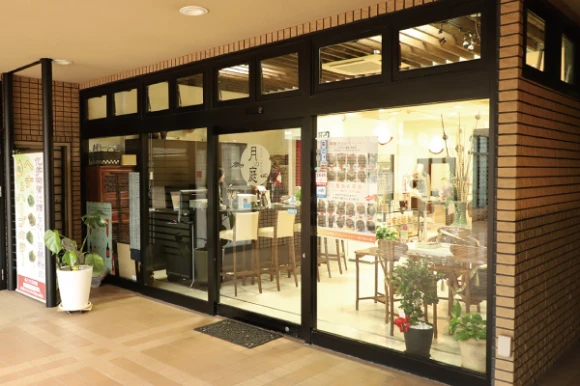 大阪府大阪府であとりえ月の庭 千里丘店の求人情報イメージ #1922-7375｜サロビ！！（さろび）