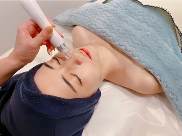 愛知県愛知県でGlow-up Beauty丸の内店の求人情報イメージ #2051-7439｜サロビ！！（さろび）