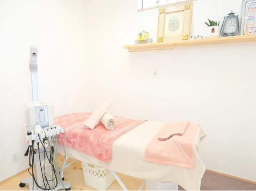 岐阜県岐阜県でshaving & eyelash arshaの求人情報イメージ #2153-7758｜サロビ！！（さろび）