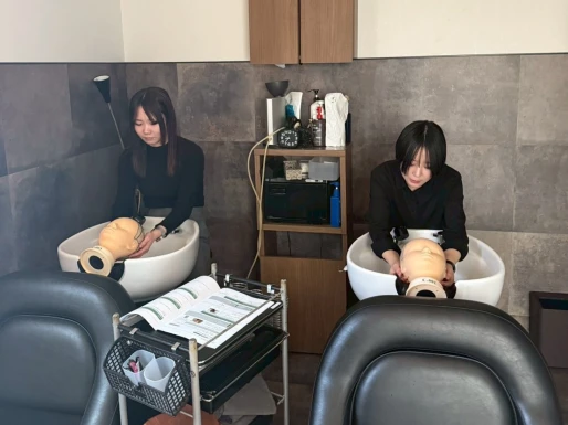 山梨県山梨県で美容室mintoの求人情報イメージ #1423-8528｜サロビ！！（さろび）