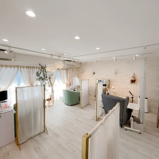 愛知県愛知県でAmmaliare(マンマリアーレ)名駅店の求人情報イメージ #2214-8554｜サロビ！！（さろび）